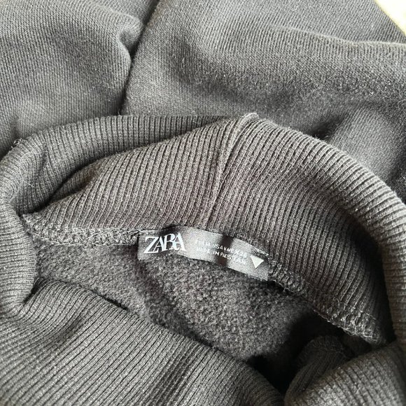 zara turtleneck sweatshirt - Picture 2 of 2